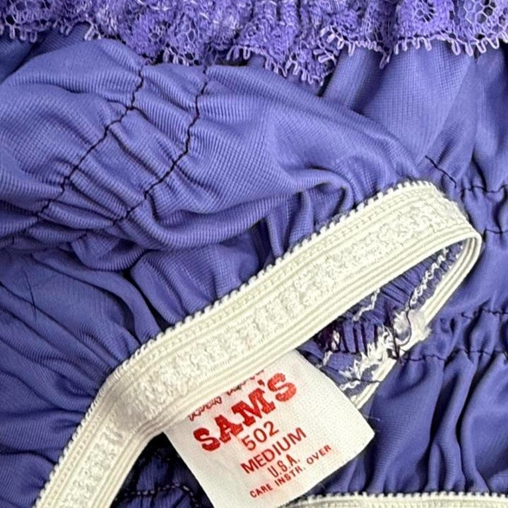 Vintage Ruffle Bloomers - Picture 3 of 3